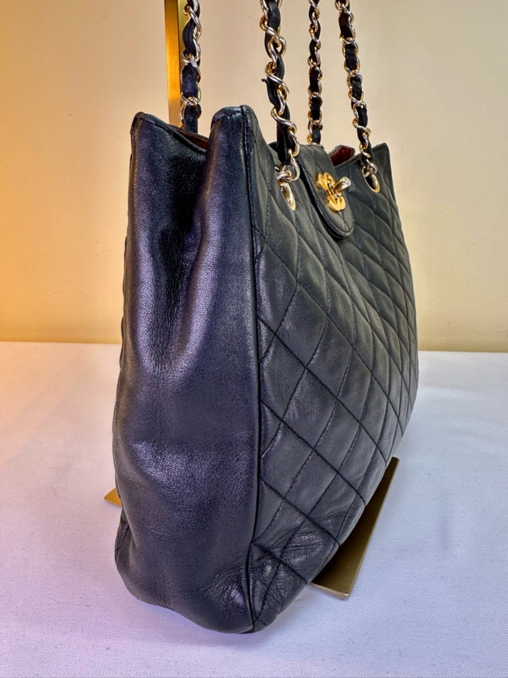 CHANEL CC Lambskin Quilted 24K goldplated HDW shoulder Series #4 1996-1997 COA - Picture 5 of 16